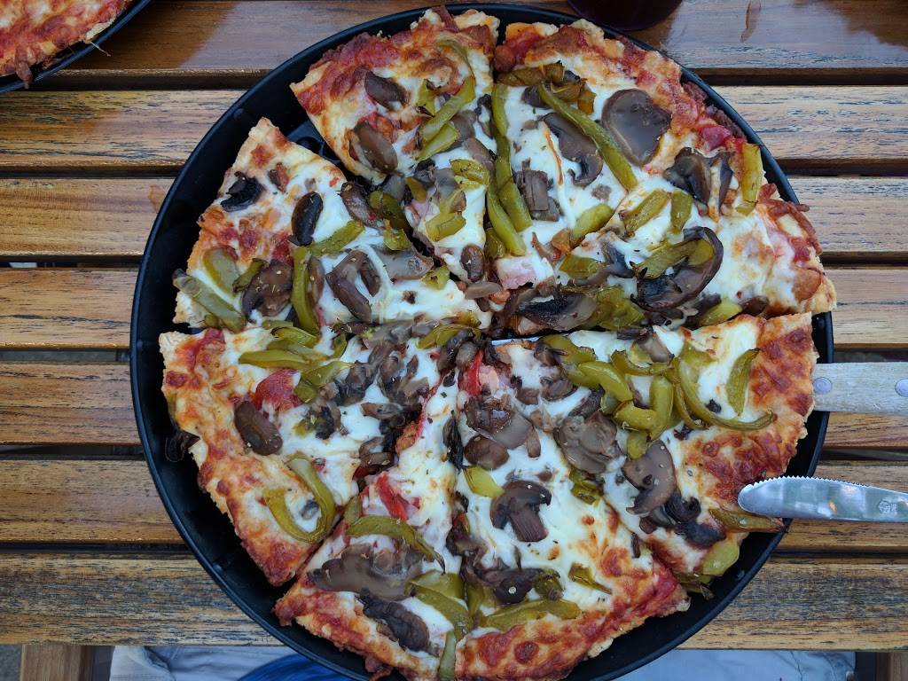 Cemenos Pizza | restaurant | 1630 Essington Rd, Joliet, IL 60435, USA | 8152542500 OR +1 815-254-2500