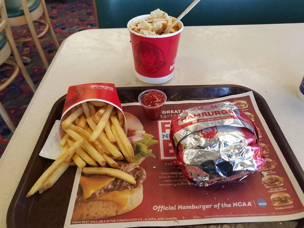 Wendys | restaurant | 2770 Wadhams Rd, Kimball, MI 48074, USA | 8109822647 OR +1 810-982-2647