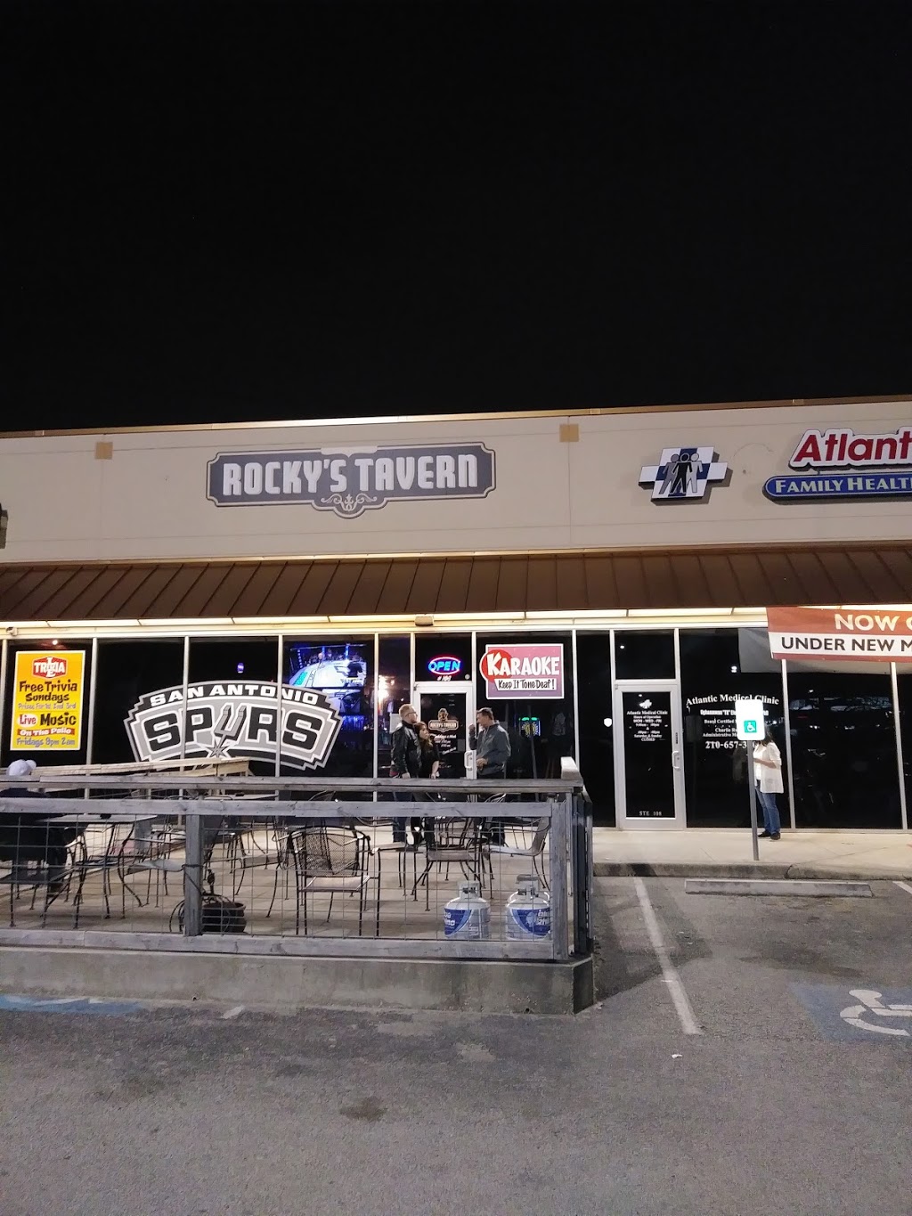 Rockys Tavern | restaurant | 11403 OConnor Rd, San Antonio, TX 78233, USA | 2106377625 OR +1 210-637-7625