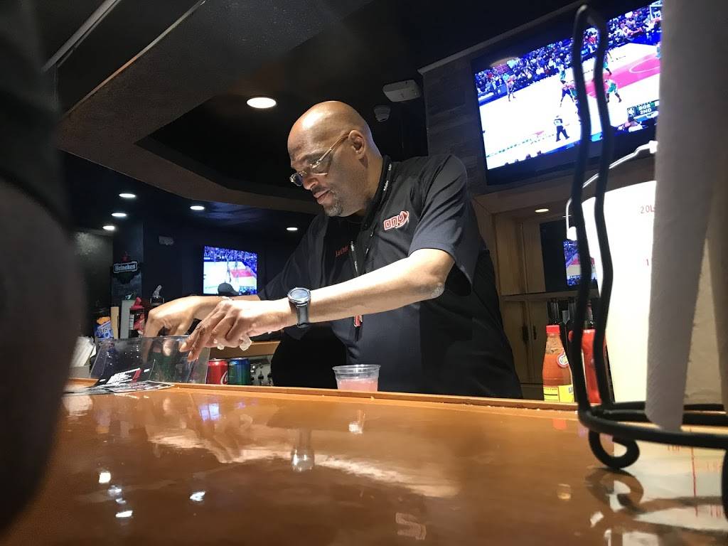 Onyx Sports Bar and Lounge | night club | 5611 Norwood Ave, Jacksonville, FL 32208, USA | 9046834277 OR +1 904-683-4277