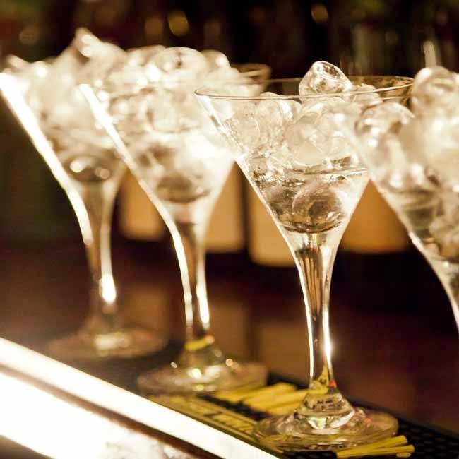 Shipwreck Lounge | night club | 10 Carver St, Provincetown, MA 02657, USA | 5084879005 OR +1 508-487-9005