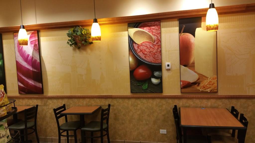 Subway Restaurants | restaurant | Ballard Shopping Plaza, 8930 1/2 N Greenwood Ave #5, Niles, IL 60714, USA | 8475534666 OR +1 847-553-4666