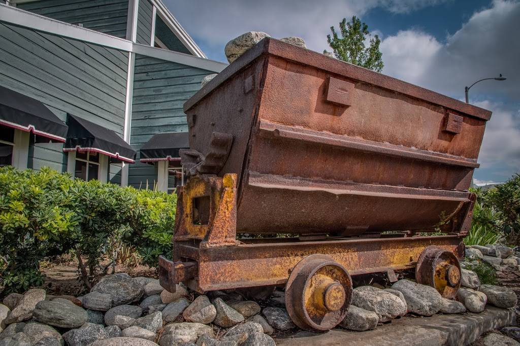 Claim Jumper Restaurants | restaurant | 7971 Beach Blvd, Buena Park, CA 90620, USA | 7145233227 OR +1 714-523-3227