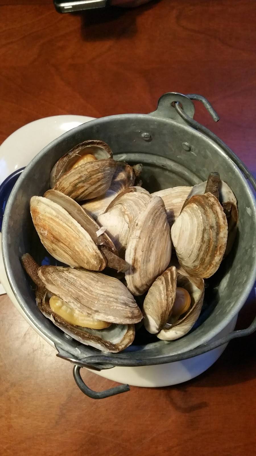 Weathervane Seafood Restaurant | restaurant | 306 US-1, Kittery, ME 03904, USA | 2074390330 OR +1 207-439-0330