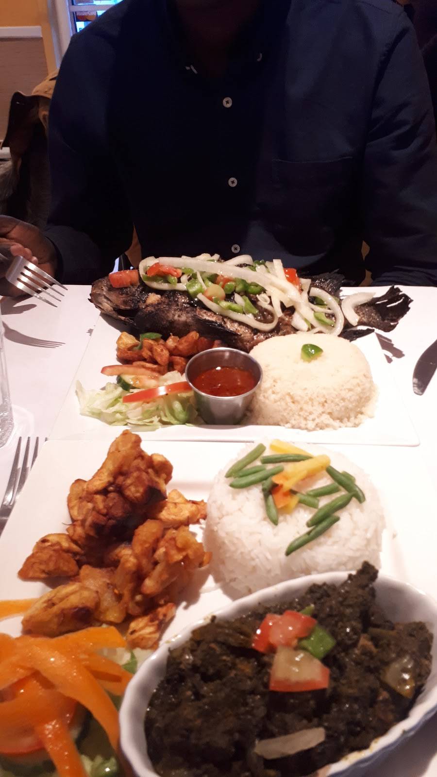 Calebasse | restaurant | 969 Avenue Myrand, Québec, QC G1V 2W6, Canada | 5819812161 OR +1 581-981-2161