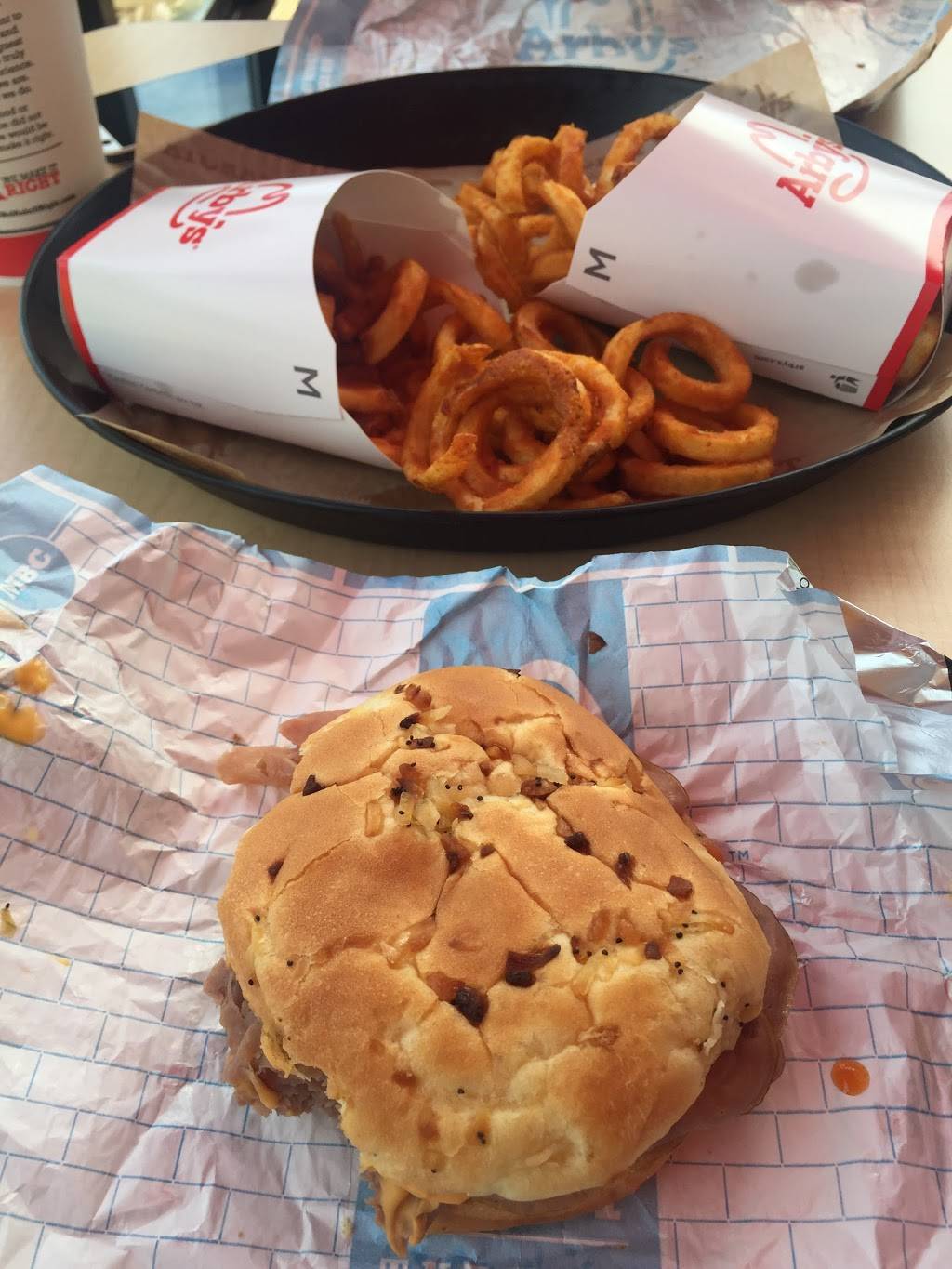 Arbys | restaurant | 620 44th St SE, Kentwood, MI 49508, USA | 6165300030 OR +1 616-530-0030