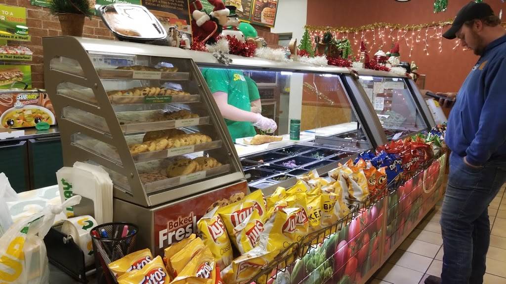 Subway | restaurant | 1022 W 1st St, Sumner, IA 50674, USA | 5635788080 OR +1 563-578-8080