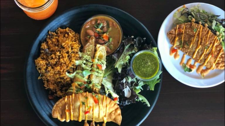 Mamas and the Tapas Cafe | restaurant | 1317 Historical Plaza Way, Manteca, CA 95336, USA | 2092394867 OR +1 209-239-4867