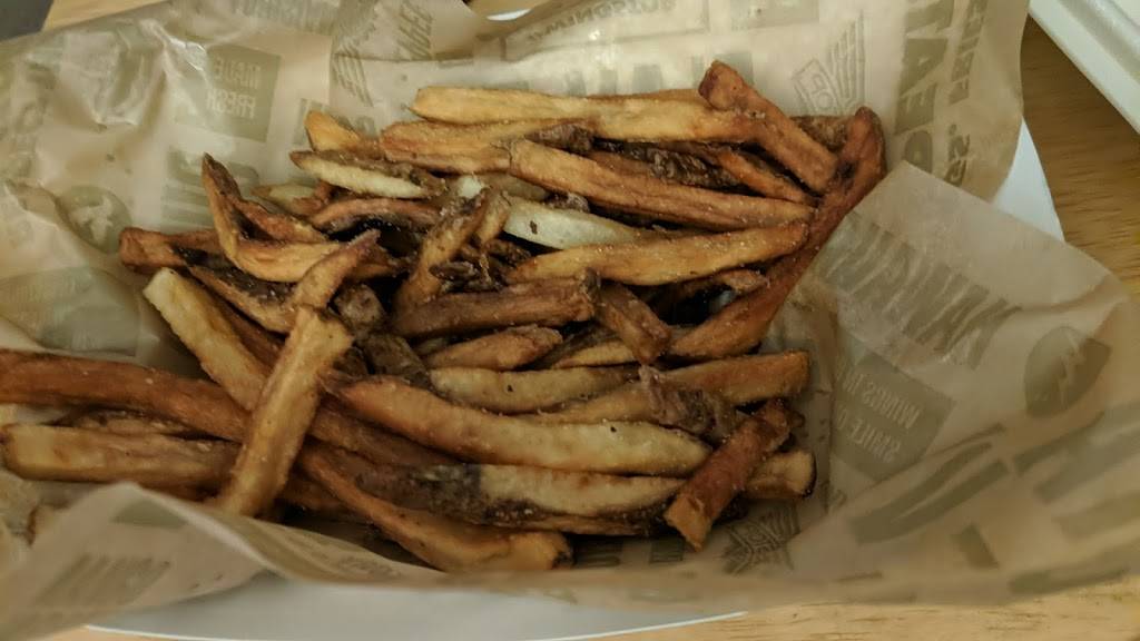 Wingstop | restaurant | 1420 S Riverside Ave #8C, Rialto, CA 92376, USA | 9094912293 OR +1 909-491-2293