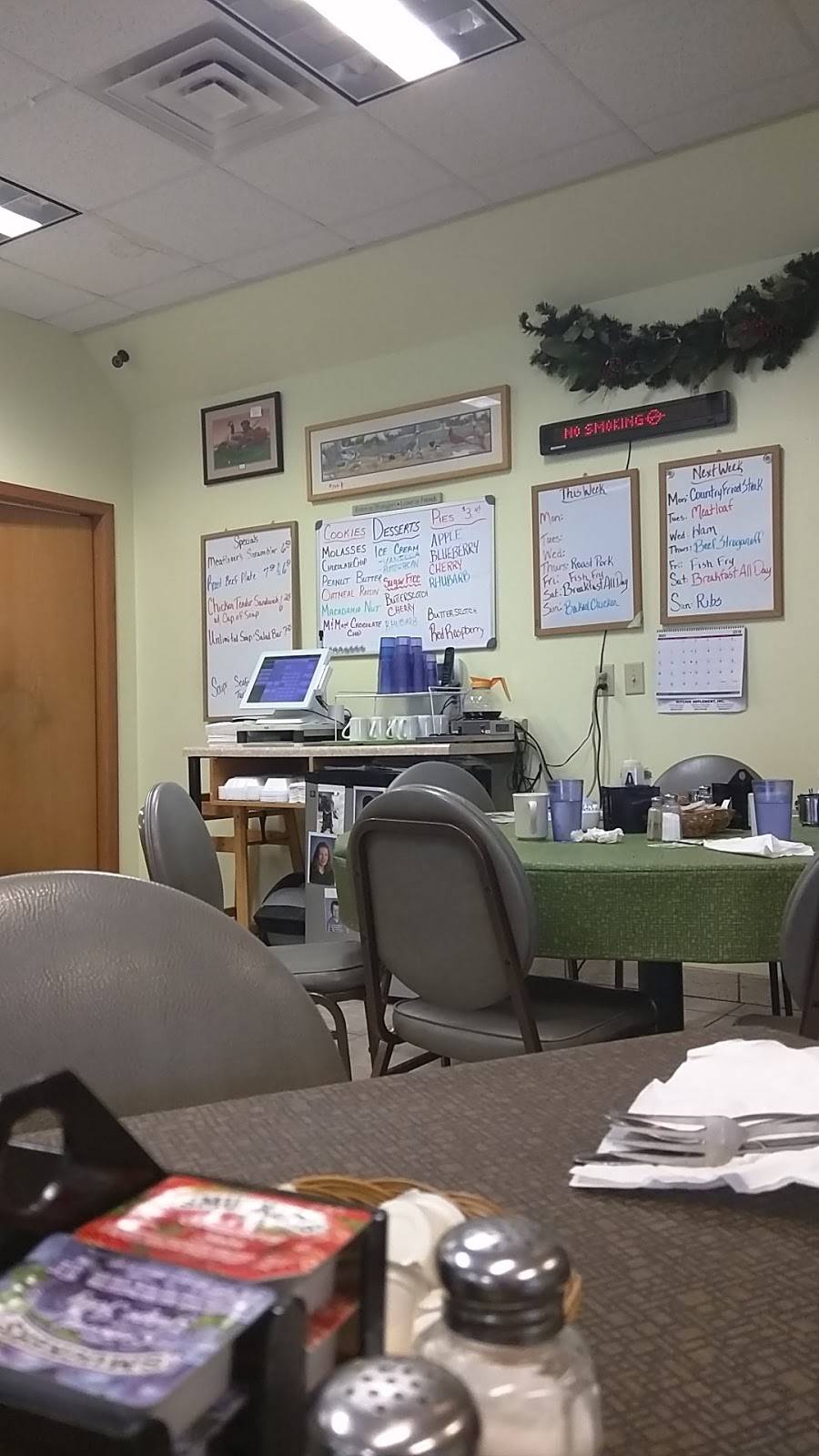 Grandma Marys Cafe | restaurant | 175 US-14, Arena, WI 53503, USA | 6087532151 OR +1 608-753-2151