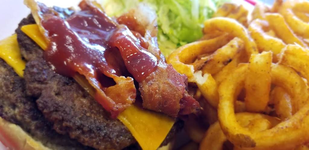 Planet Wings | restaurant | 2220 Forest Ave # 3, Staten Island, NY 10303, USA | 7182737575 OR +1 718-273-7575