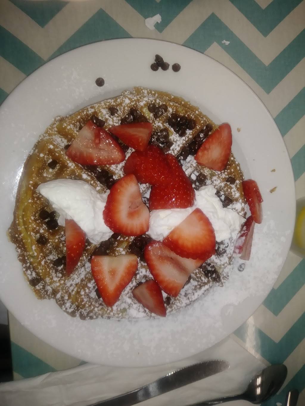 Peachs Restaurants - Holmes Beach | restaurant | 3240 E Bay Dr, Holmes Beach, FL 34217, USA | 9417790738 OR +1 941-779-0738