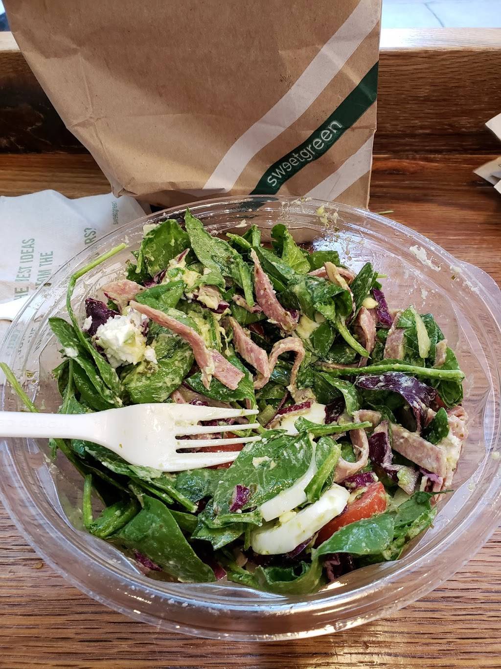 sweetgreen | restaurant | 1601 Market St, Philadelphia, PA 19103, USA | 2154477200 OR +1 215-447-7200
