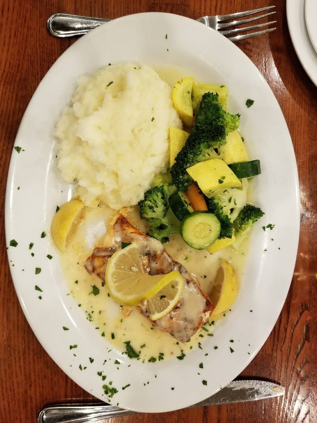 Espostos Delicatessen | meal takeaway | 94002, 59 Bovet Rd, San Mateo, CA 94402, USA | 6505251941 OR +1 650-525-1941