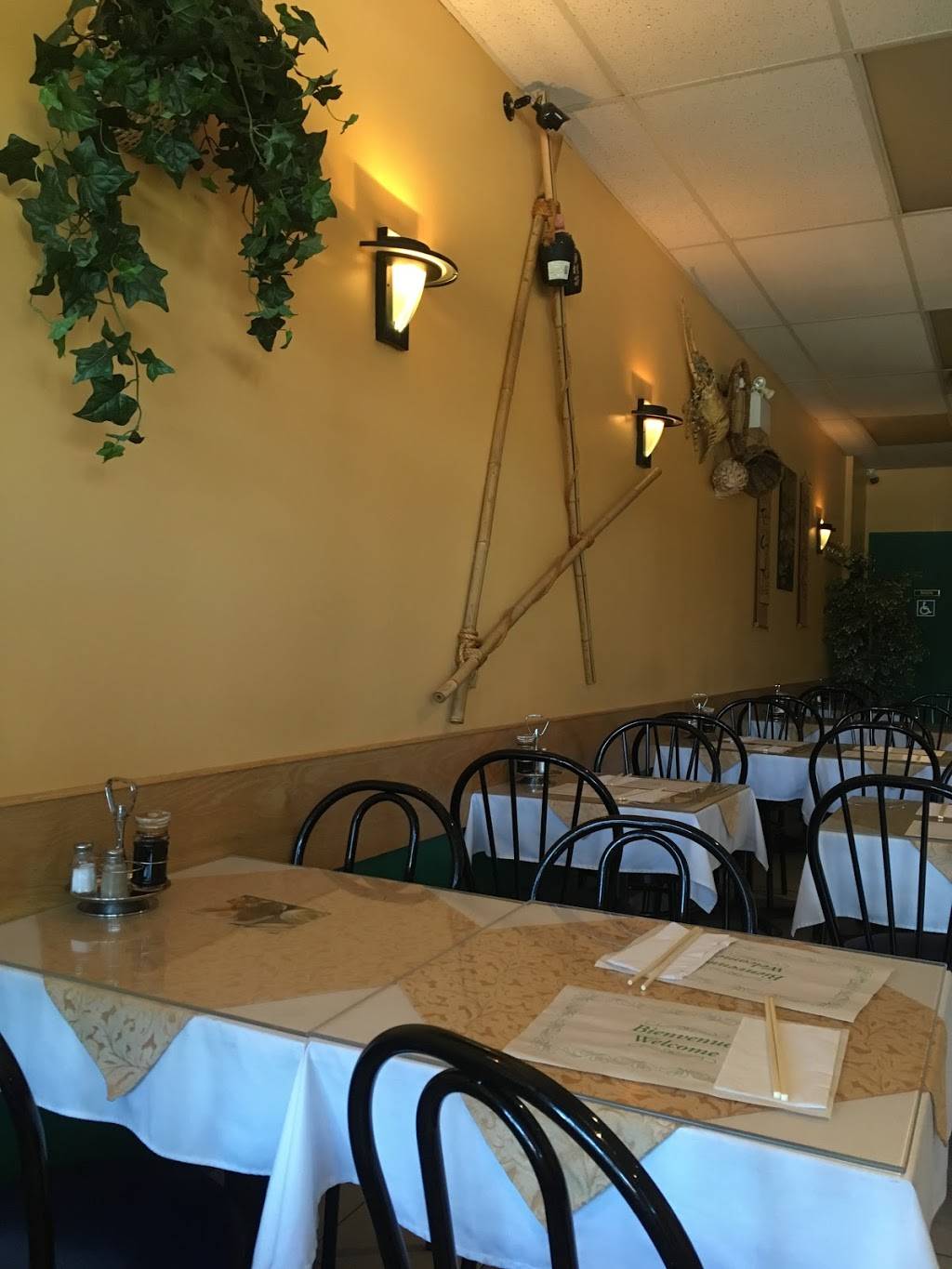 Phu-Yen Restaurant | restaurant | 700 March Rd, Kanata, ON K2K 2V9, Canada | 6135990006 OR +1 613-599-0006