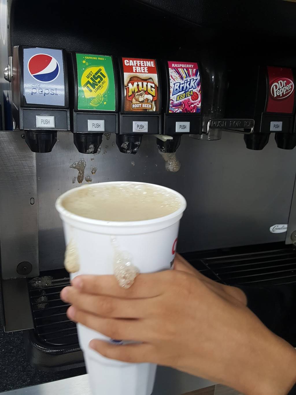 Mr. Hero | meal takeaway | 7 W Grand St, Berea, OH 44017, USA | 4402438686 OR +1 440-243-8686