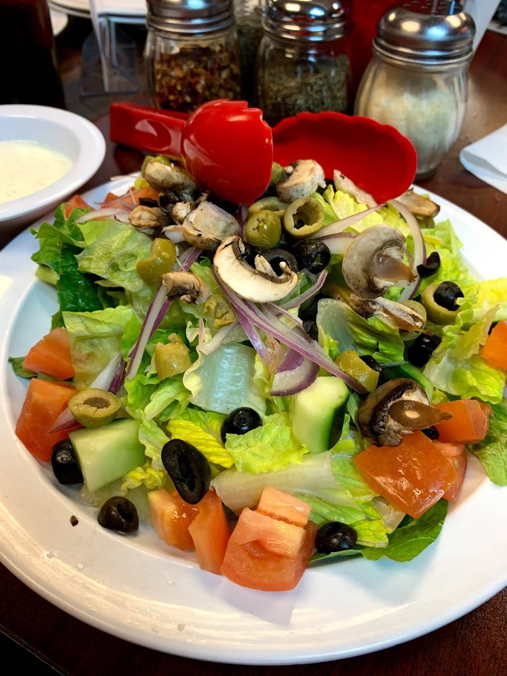 Bambinos East Coast Pizzeria | restaurant | 2555 S Durango Dr, Las Vegas, NV 89117, USA | 7022422266 OR +1 702-242-2266