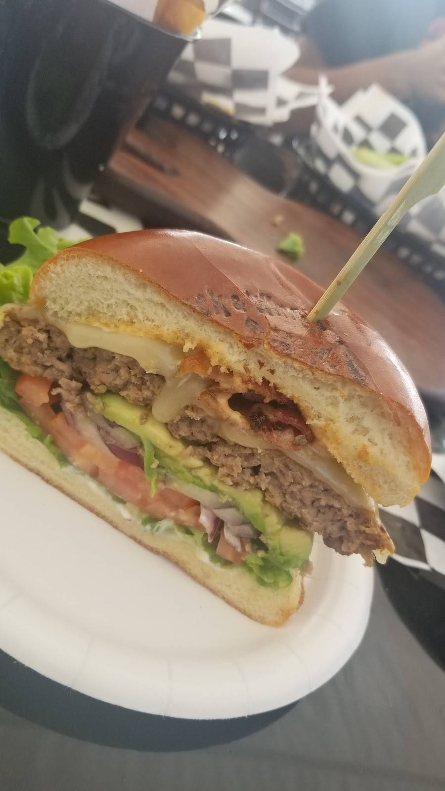 Rock & wings | restaurant | 2858 Niles St, Bakersfield, CA 93306, USA | 6614327743 OR +1 661-432-7743