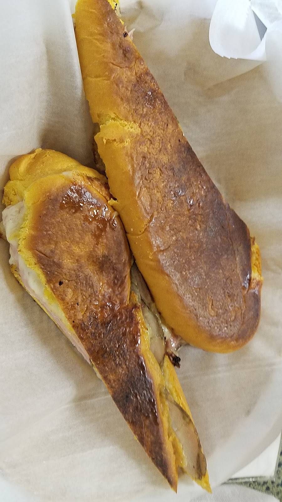 Alexs Cuban Cafe | restaurant | 941 S US Hwy 17 92, Longwood, FL 32750, USA | 4073889720 OR +1 407-388-9720