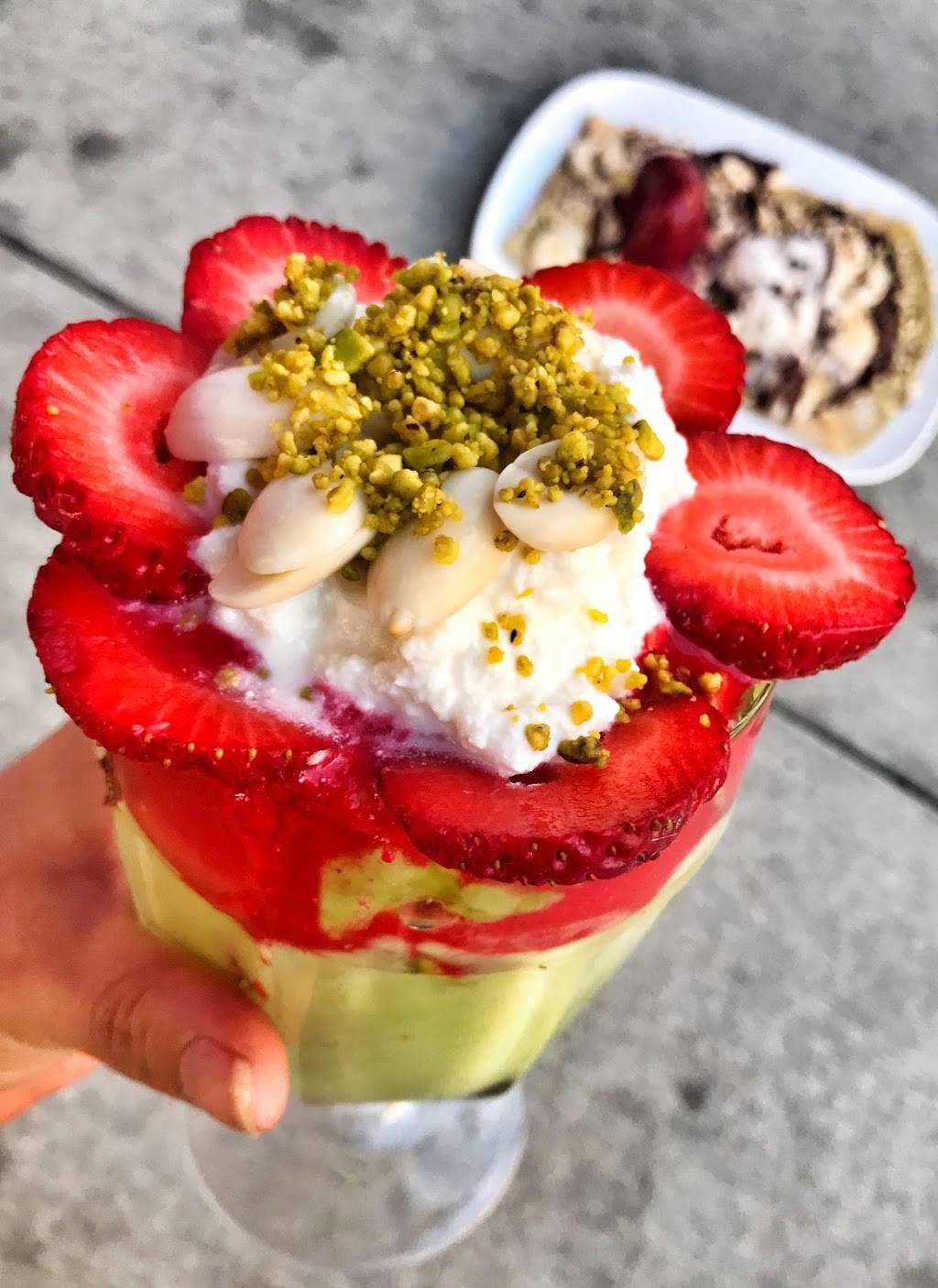 Fruzion | restaurant | 1831 W Glenoaks Blvd, Glendale, CA 91201, USA | 8188607818 OR +1 818-860-7818