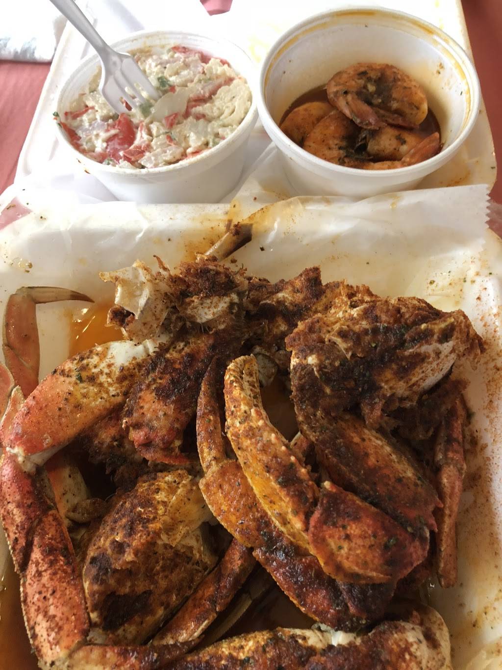 Crab House | restaurant | 5706 Germantown Ave, Philadelphia, PA 19144, USA | 2158445051 OR +1 215-844-5051