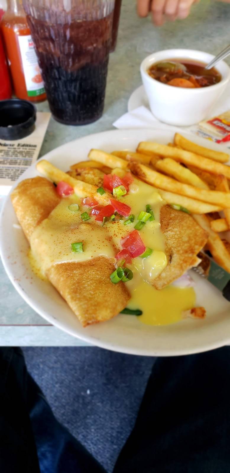 Country Waffles | restaurant | 2323 Midway Dr, San Diego, CA 92110, USA | 6192232225 OR +1 619-223-2225