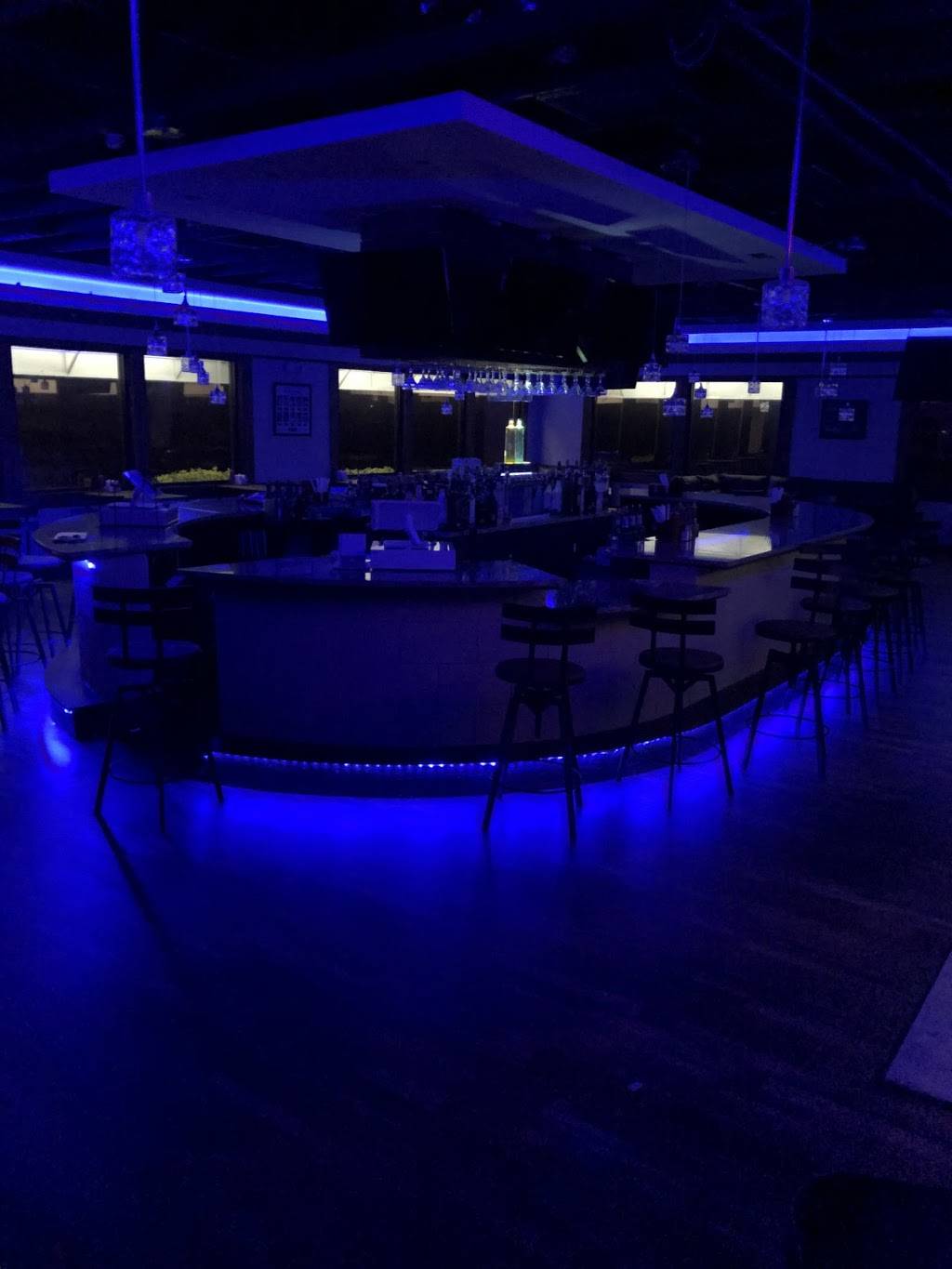 Legends Bar and Grill | restaurant | 93 Halton Rd, Greenville, SC 29607, USA | 8645201044 OR +1 864-520-1044