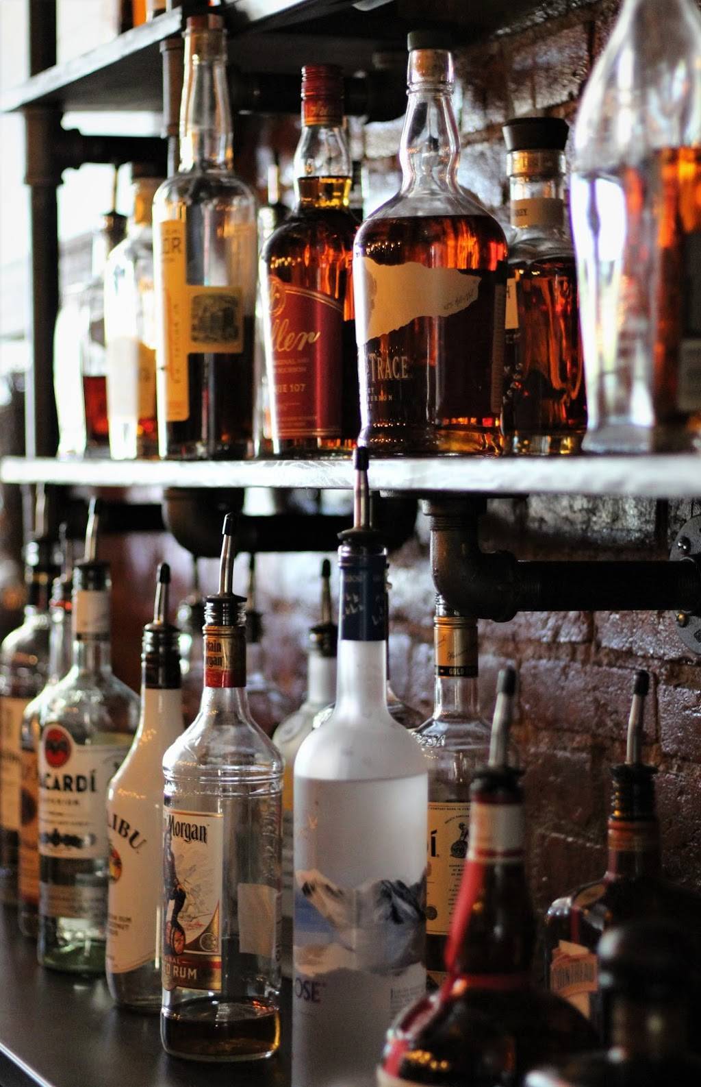 Old Town Smokehouse | restaurant | 2 E Main St, Wentzville, MO 63385, USA | 6368560193 OR +1 636-856-0193