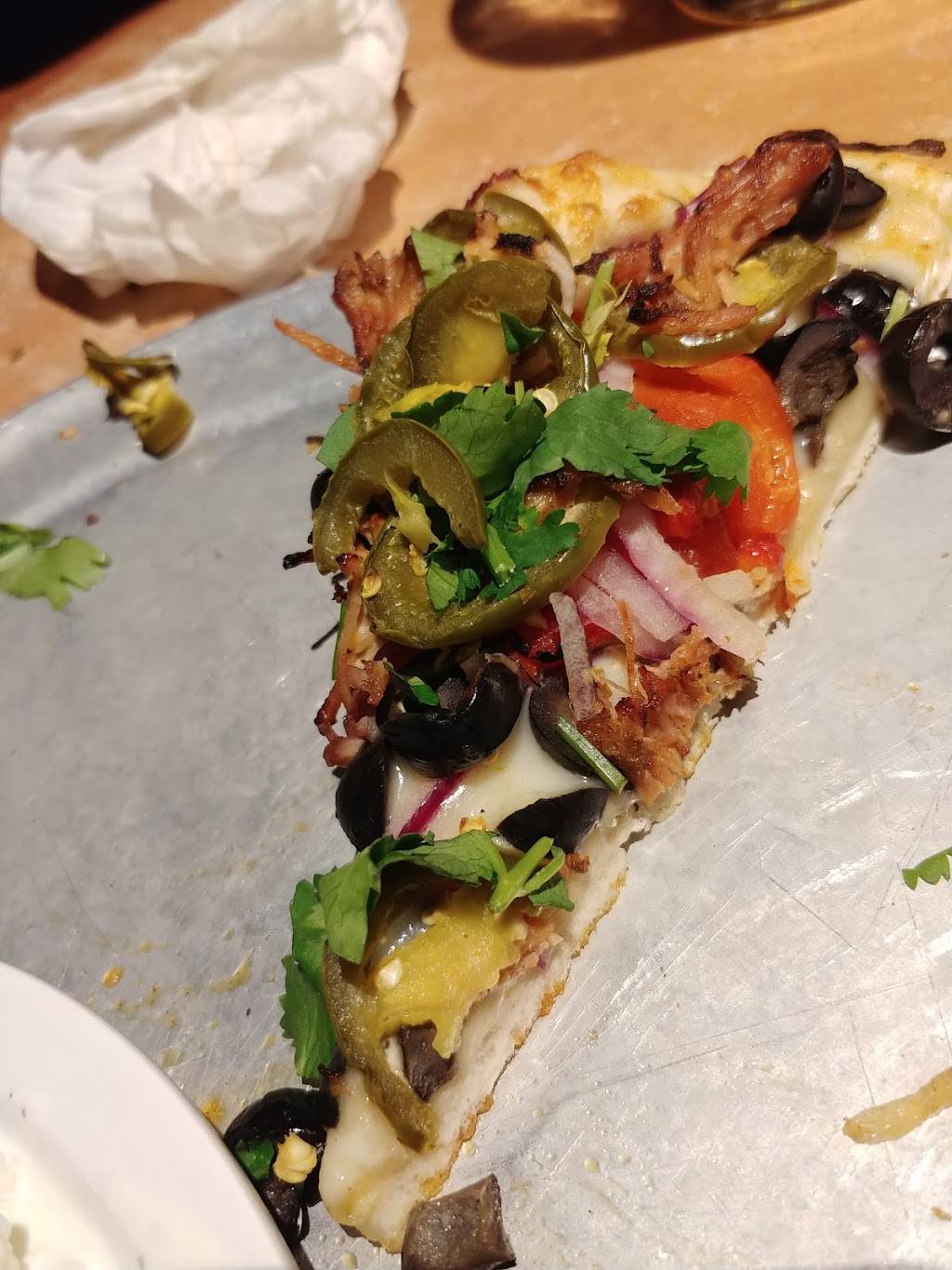 Toppers Pizza | restaurant | 2408 Erringer Rd, Simi Valley, CA 93065, USA | 8054954444 OR +1 805-495-4444