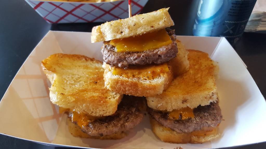 Snappy Pattys | restaurant | 454 High St, Medford, MA 02155, USA | 7812194804 OR +1 781-219-4804