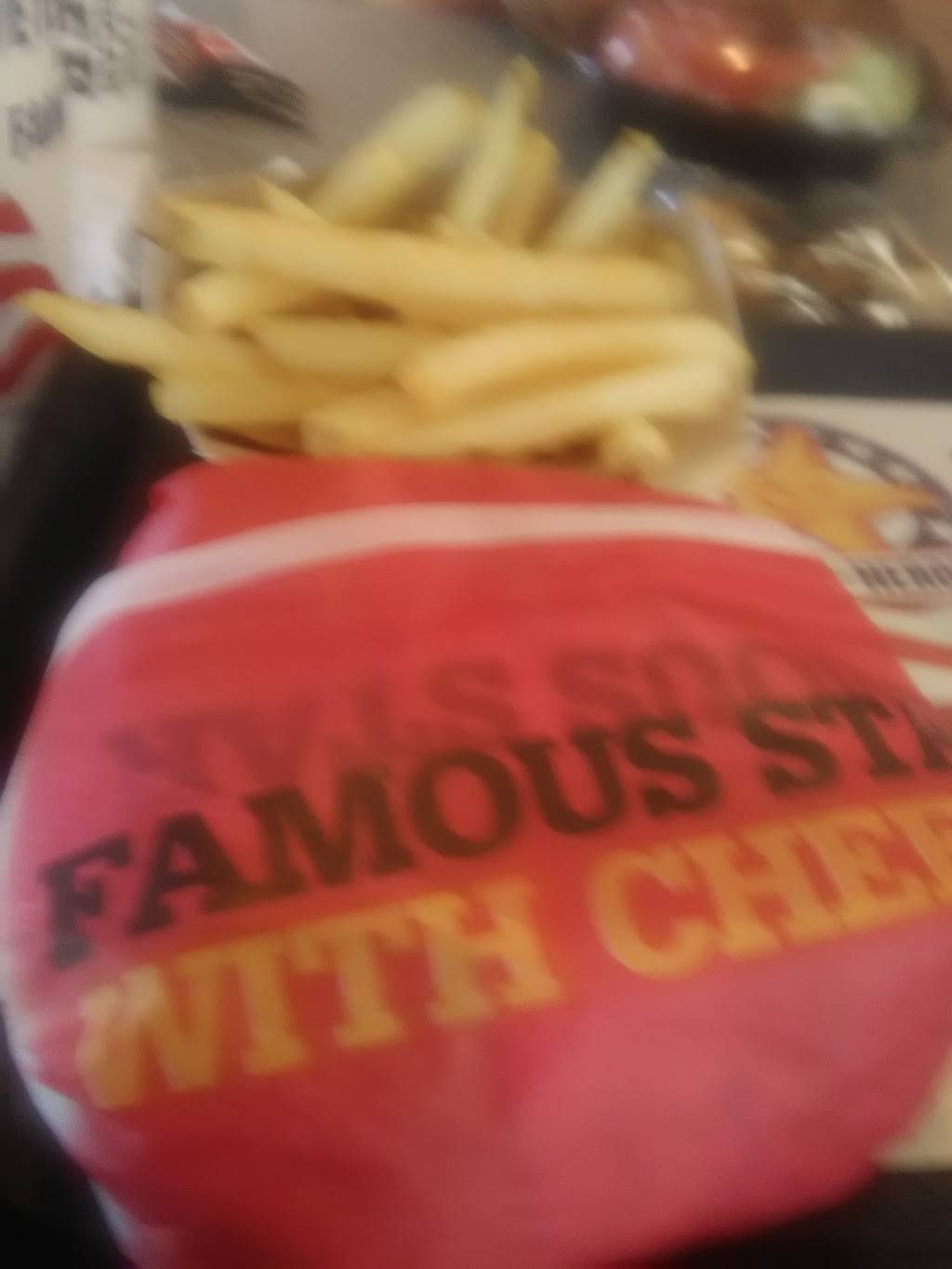 Carls Jr. | restaurant | 2310 Firestone Blvd, South Gate, CA 90280, USA | 3235638221 OR +1 323-563-8221