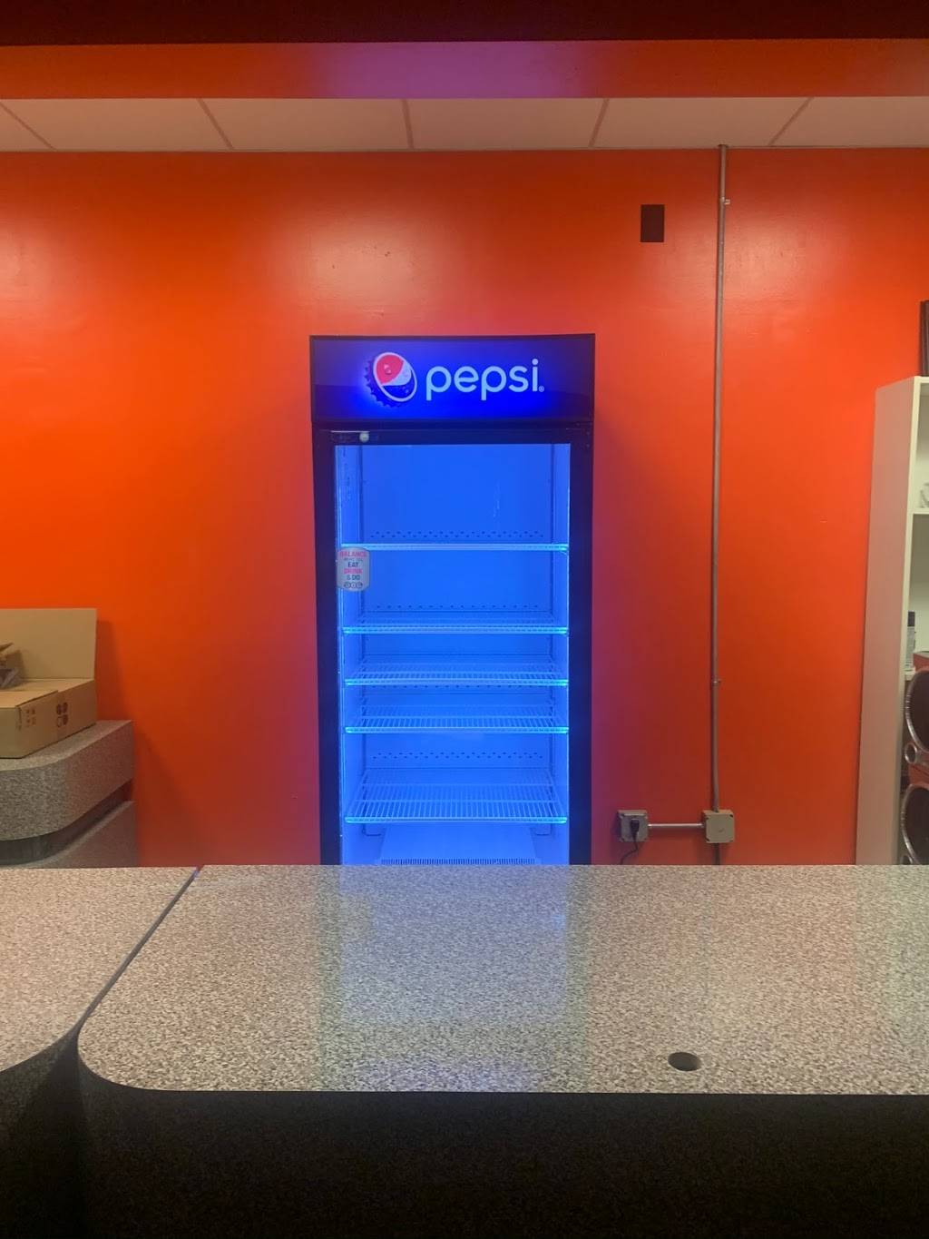 Legends Chicken & Fish | restaurant | 303 W 79th St, Chicago, IL 60620, USA | 7737199545 OR +1 773-719-9545