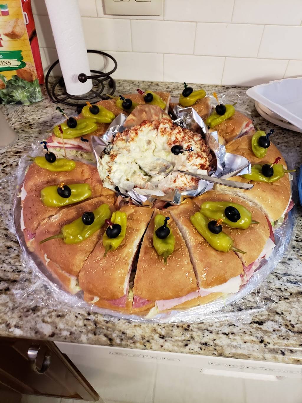 Giuseppes Pizza & Subs | restaurant | 5848 Mayfield Rd, Mayfield Heights, OH 44124, USA | 4404490626 OR +1 440-449-0626