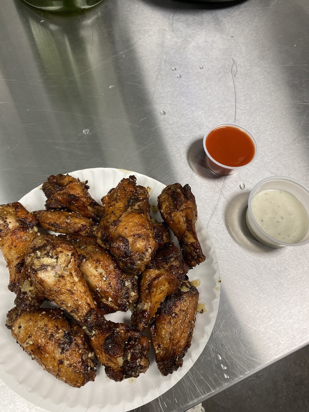 Mama Sues Pizza and Wings | restaurant | 2001 NW Boca Raton Blvd, Boca Raton, FL 33431, USA | 5618268663 OR +1 561-826-8663