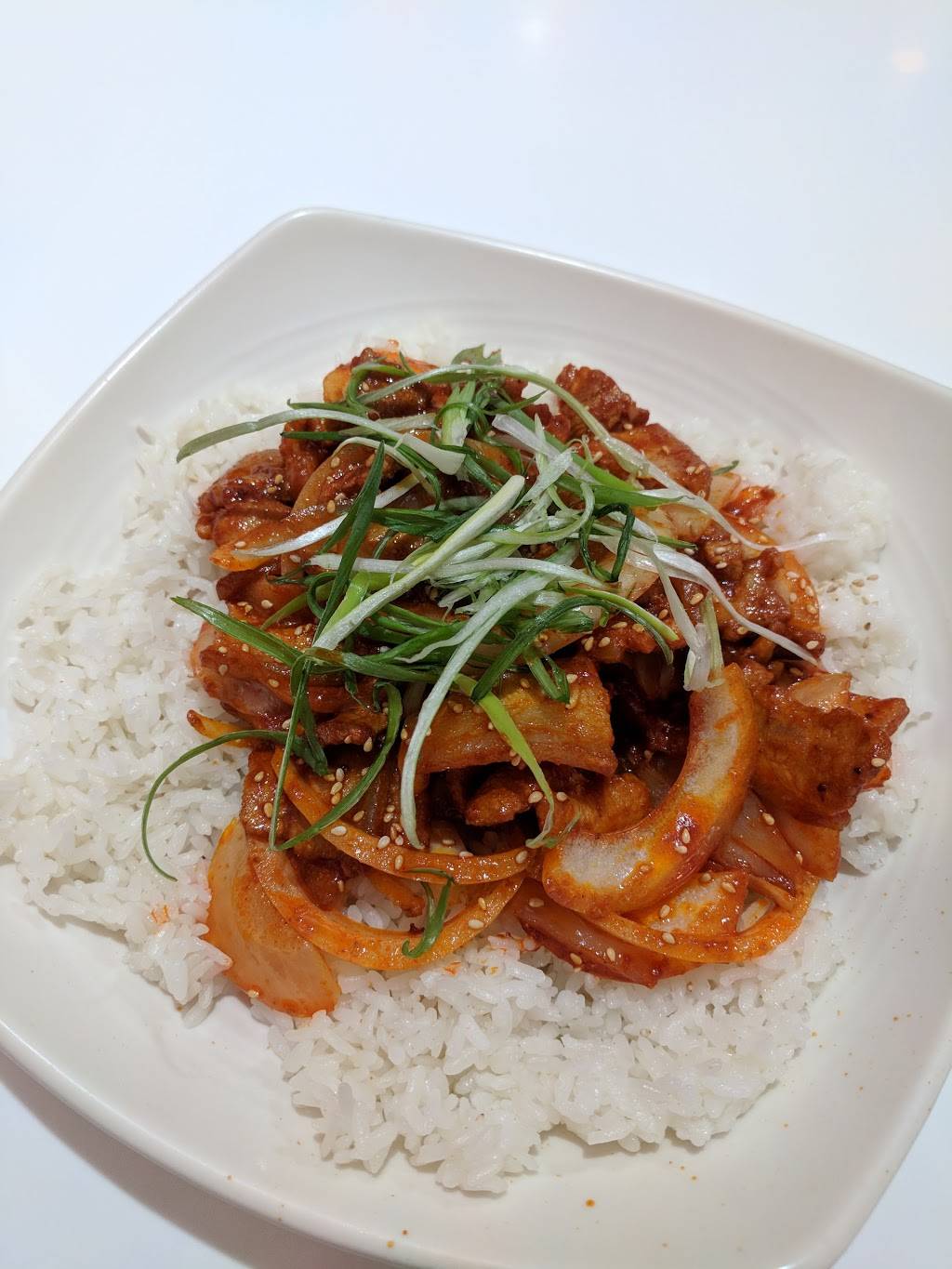 bb.q premium chicken | restaurant | 700 S Gregory St, Urbana, IL 61801, USA | 2176007939 OR +1 217-600-7939