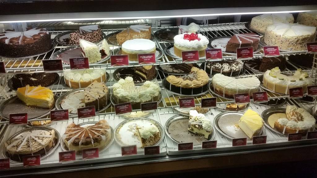 The Cheesecake Factory | restaurant | 53 Woodfield Mall, Schaumburg, IL 60173, USA | 8476191090 OR +1 847-619-1090