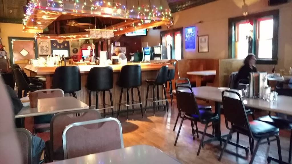 Iroquois Cafe | restaurant | 101 Main St, Iroquois, IL 60945, USA | 8154299098 OR +1 815-429-9098