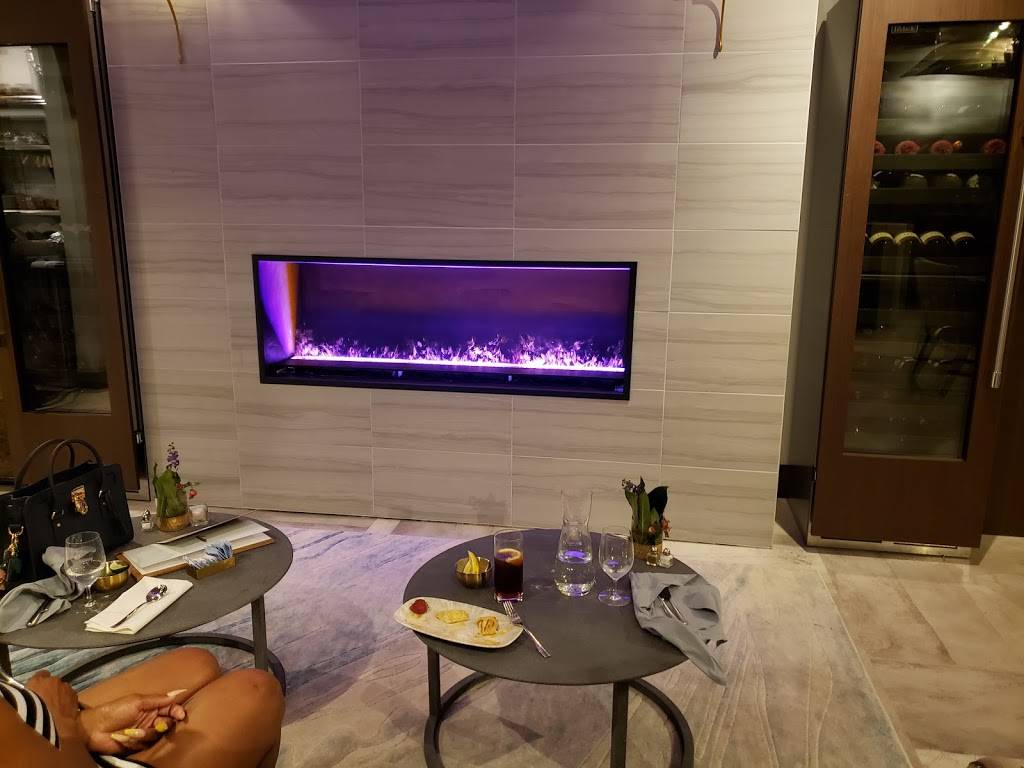 Bateau | restaurant | 301 Virginia St, Richmond, VA 23219, USA | 8046635438 OR +1 804-663-5438