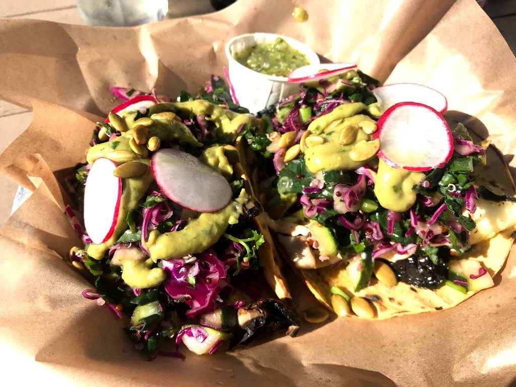 Beach House Fish | restaurant | 668 E Harbor Blvd, Ventura, CA 93001, USA | 8056434783 OR +1 805-643-4783