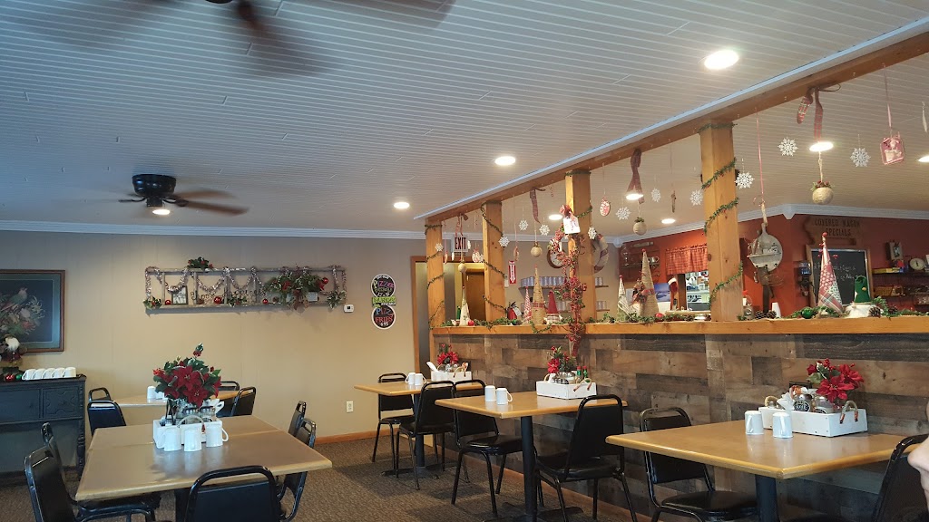 Colalillos Covered Wagon | restaurant | 9049 E County Rd B, Hawthorne, WI 54842, USA | 7153742260 OR +1 715-374-2260