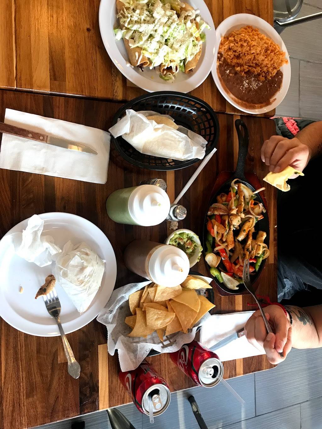 Maya Fusion Cafe | restaurant | 1337 Bushwick Ave, Brooklyn, NY 11207, USA | 7184844128 OR +1 718-484-4128