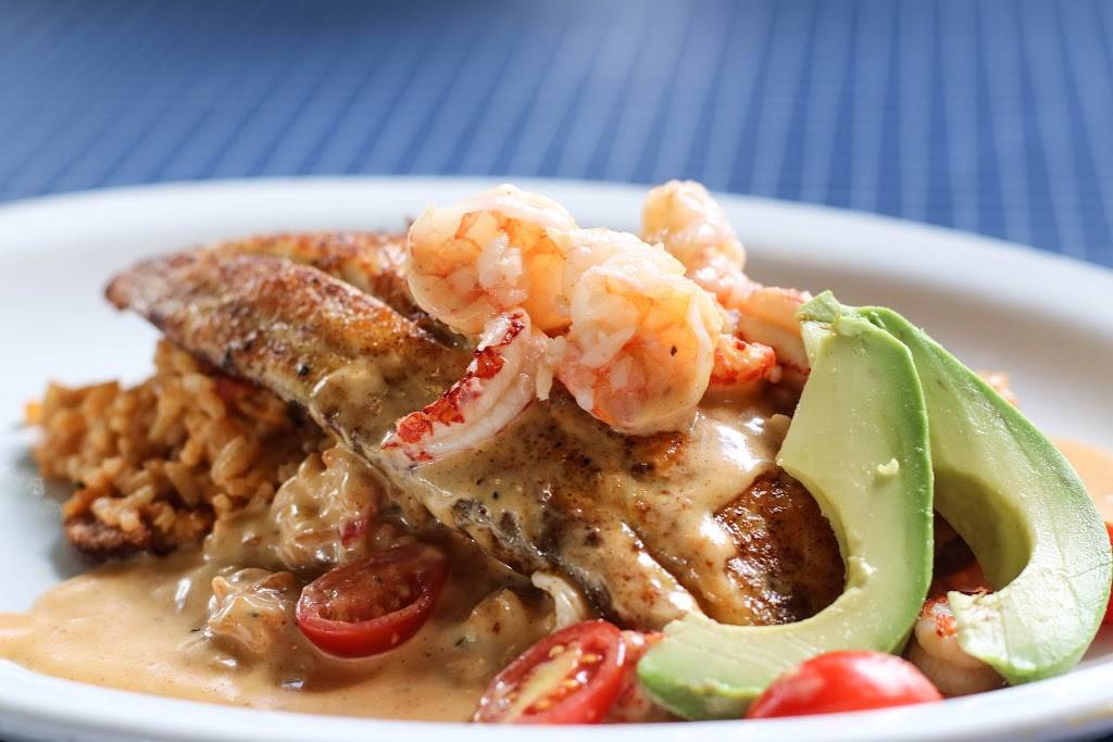 The Reel Seafood & Grill | restaurant | 1683 West State Highway 46 #235, New Braunfels, TX 78132, USA | 8302146103 OR +1 830-214-6103