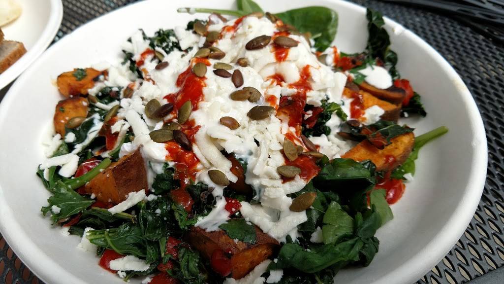 Left Coast | restaurant | 2878 N Lincoln Ave, Chicago, IL 60657, USA | 7738805338 OR +1 773-880-5338