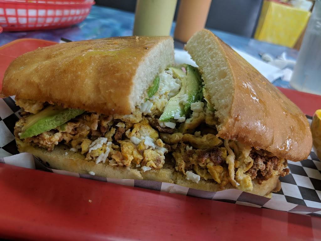 Que Tortas! | restaurant | 7500 Eckhert Rd, San Antonio, TX 78240, USA | 2106801826 OR +1 210-680-1826