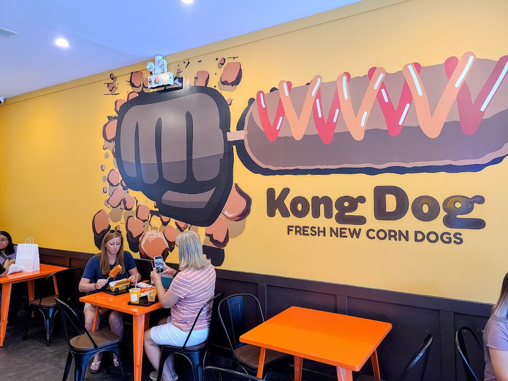Kong Dog | restaurant | 2026 S Clark St Unit F, Chicago, IL 60616, USA | 3122919978 OR +1 312-291-9978