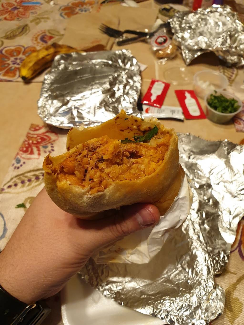 BirrieriaXolos | restaurant | 3865 N Perris Blvd A-5, Perris, CA 92571, USA | 9519405144 OR +1 951-940-5144