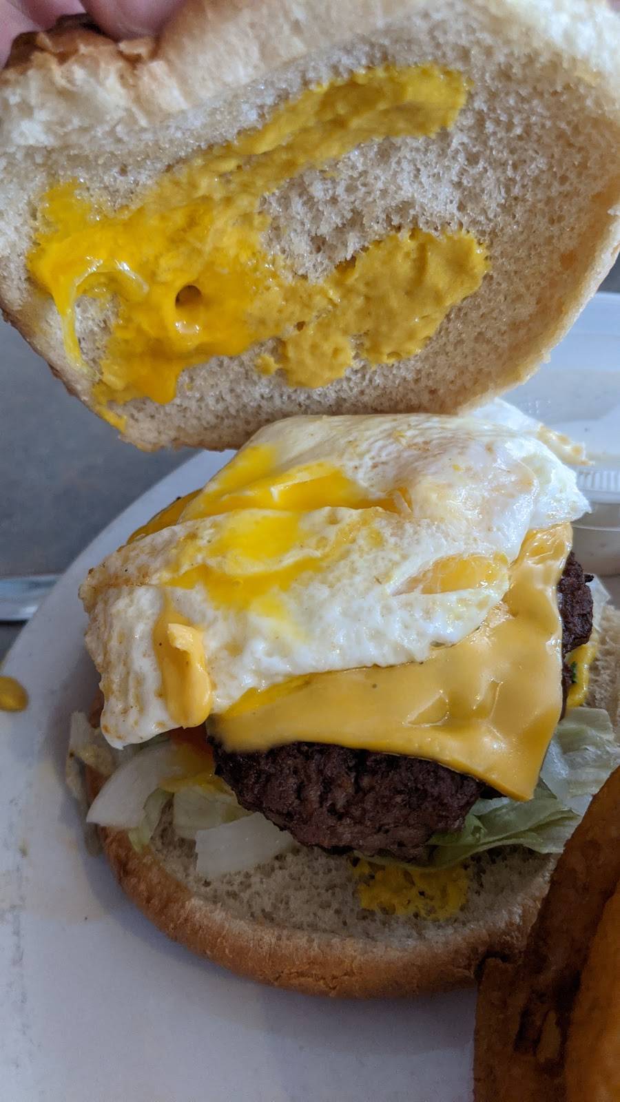 Top Rock Diner | restaurant | 314 US-62, Alpena, AR 72611, USA | 8704375238 OR +1 870-437-5238