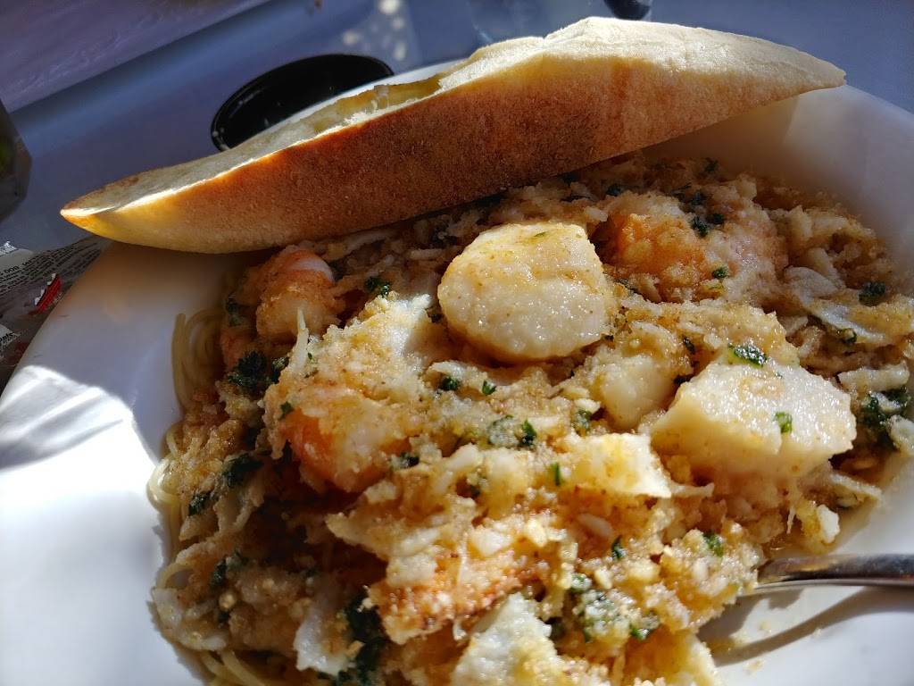 AJs on the creek | night club | 6585 Maddox Blvd, Chincoteague, VA 23336, USA | 7573365888 OR +1 757-336-5888