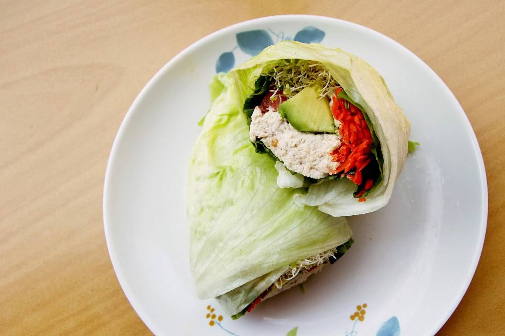 Health Nut | restaurant | 23365 Mulholland Dr, Woodland Hills, CA 91364, USA | 8182227391 OR +1 818-222-7391