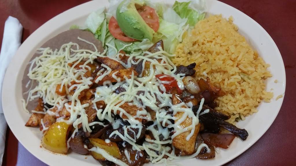 Los Comales Niles | restaurant | 9055 N Milwaukee Ave, Niles, IL 60714, USA | 8476630763 OR +1 847-663-0763